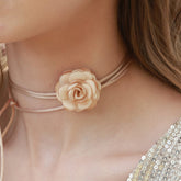 Choker flower champagne